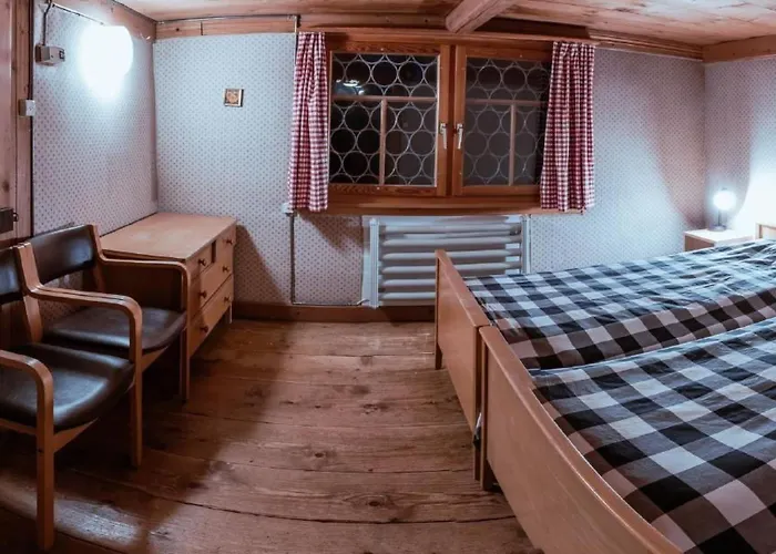 Vakantiehuis Alpenroesli In By Interhome *